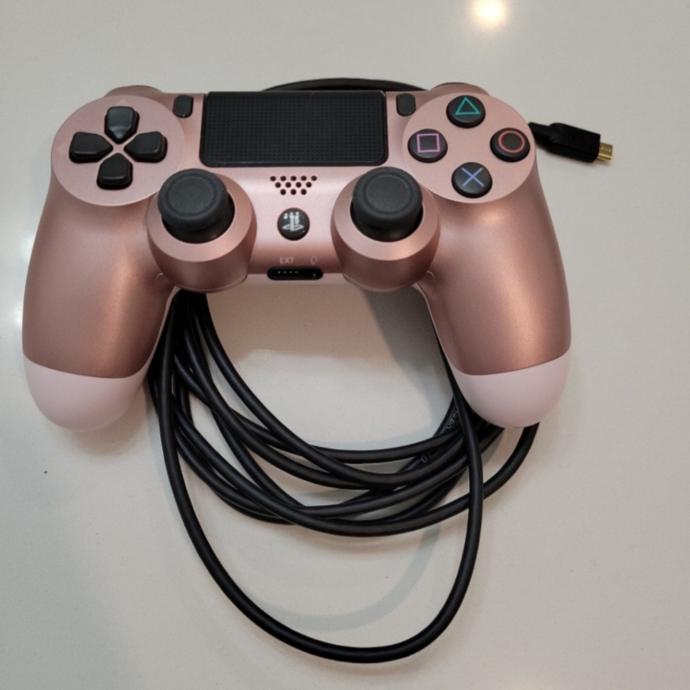 PS4 Controller